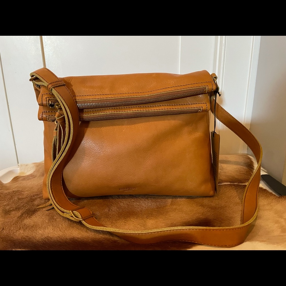 - Antique Clark Versatile Hobo in Brandy